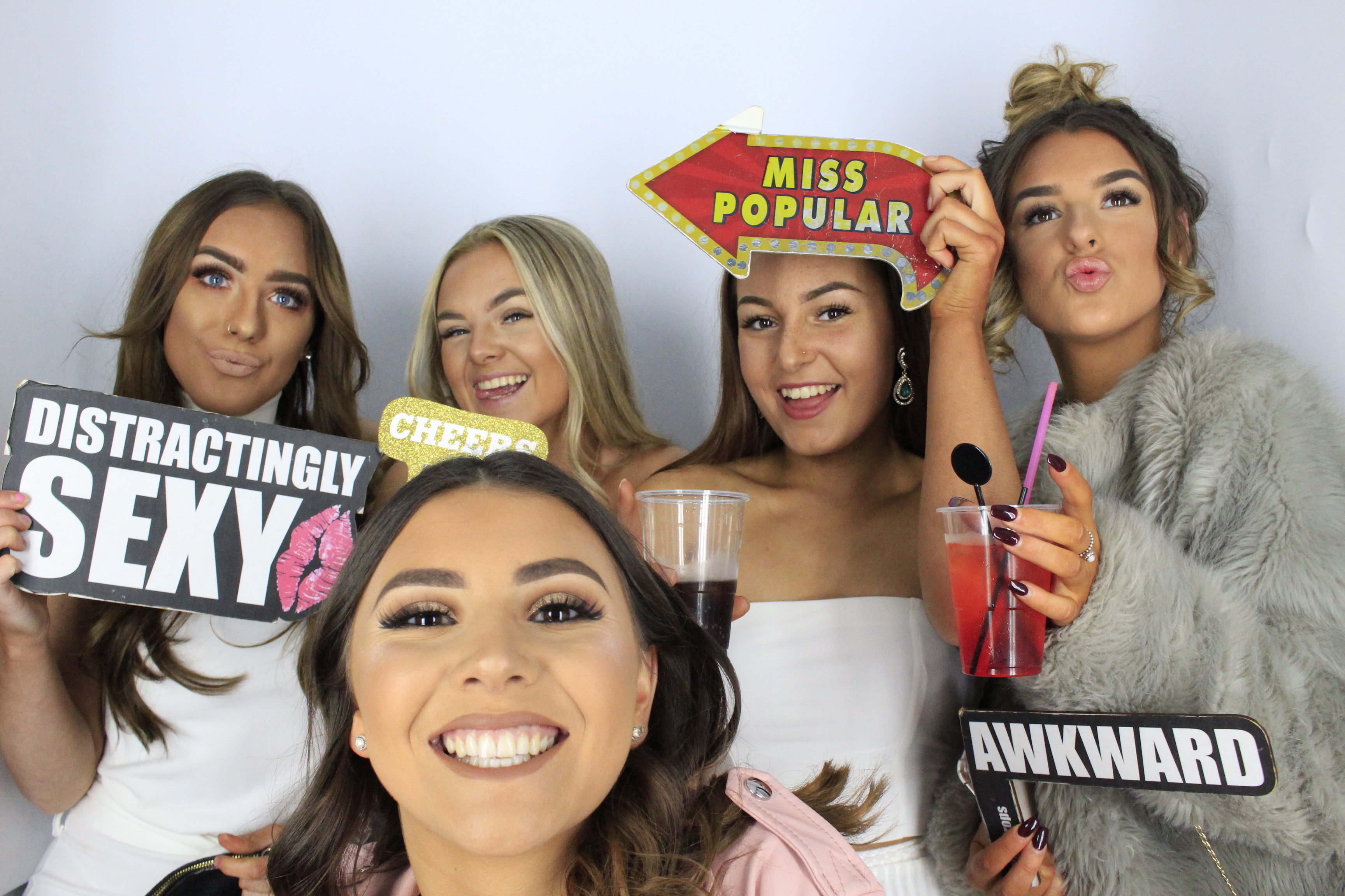 Issy & Alice's 18th Birthday Party | View more photos from the event at gallery.myphotoboothexperience.co.uk/u/MyPhotoBoothExperienceLtd/Issy-Alices-18th-Birthday-Party